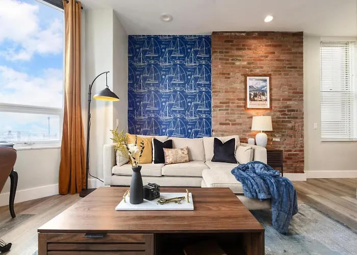 Apartment Hostwise - The Grandview - King Bed - Spectacular Views - Great Work Space Pittsburgh