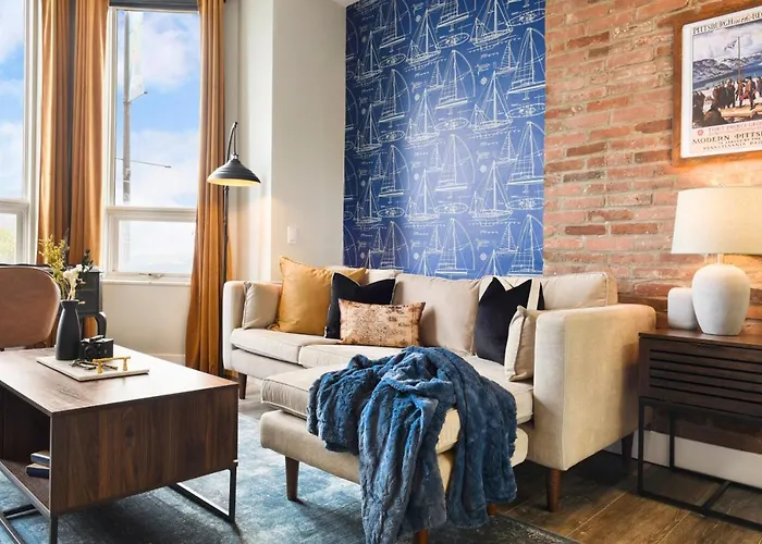 Hostwise - The Grandview - King Bed - Spectacular Views - Great Work Space Apartment Pittsburgh