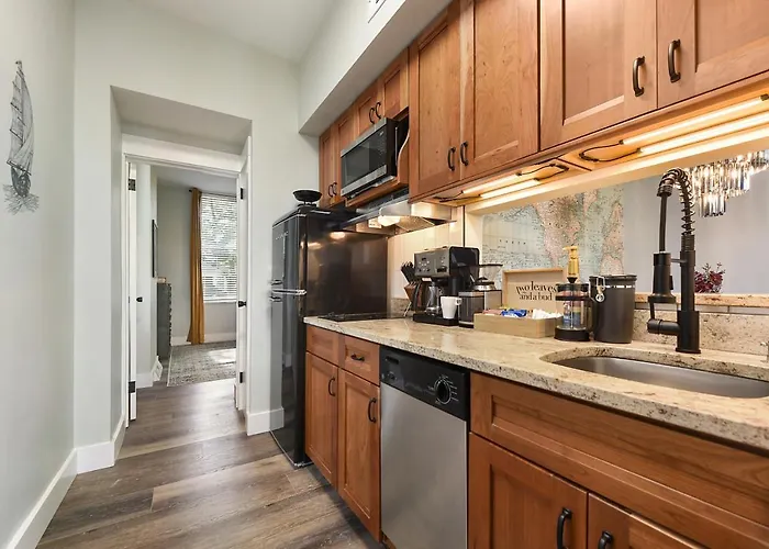 Hostwise - The Grandview - King Bed - Spectacular Views - Great Work Space * Pittsburgh